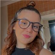 Soy una persona simpática, nativa de españa (Galicia) , también puedo dar clases de francés intermedio, inglés y gallego a parte de español